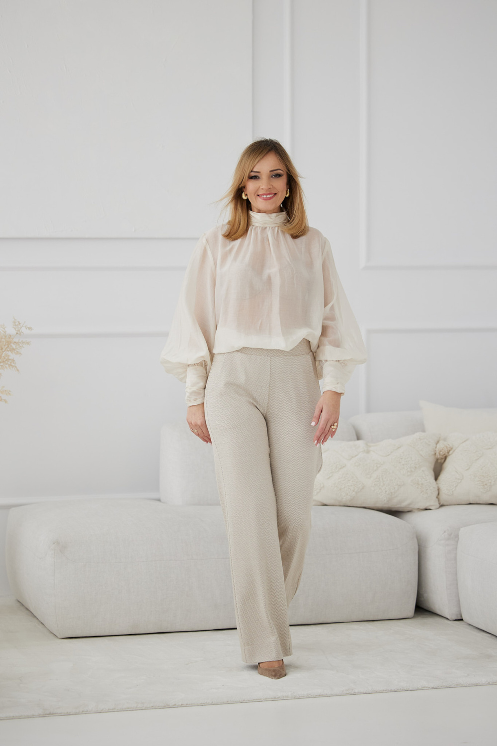 Image of Pantalon femme beige