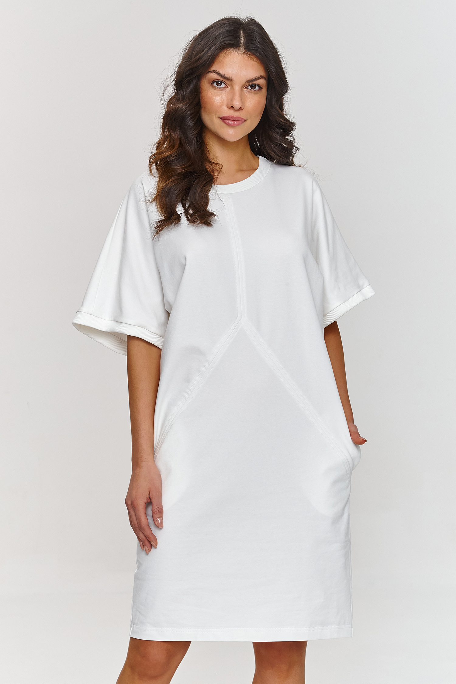 Image of Robe de jour beige