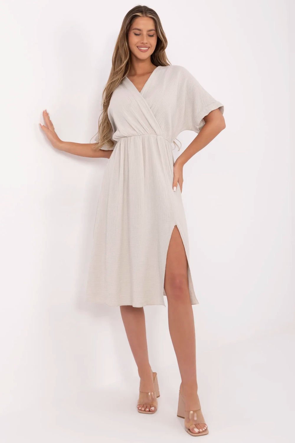 Image of Robe de jour beige