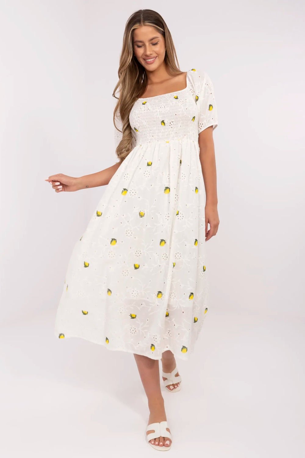 Image of Robe de jour beige