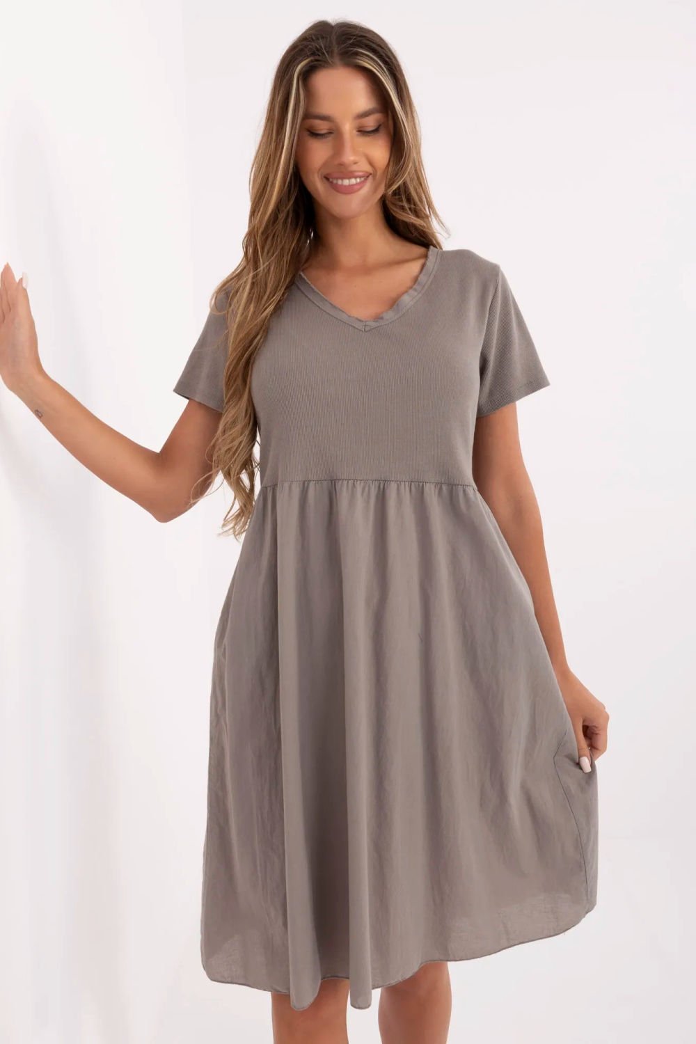 Image of Robe de jour beige