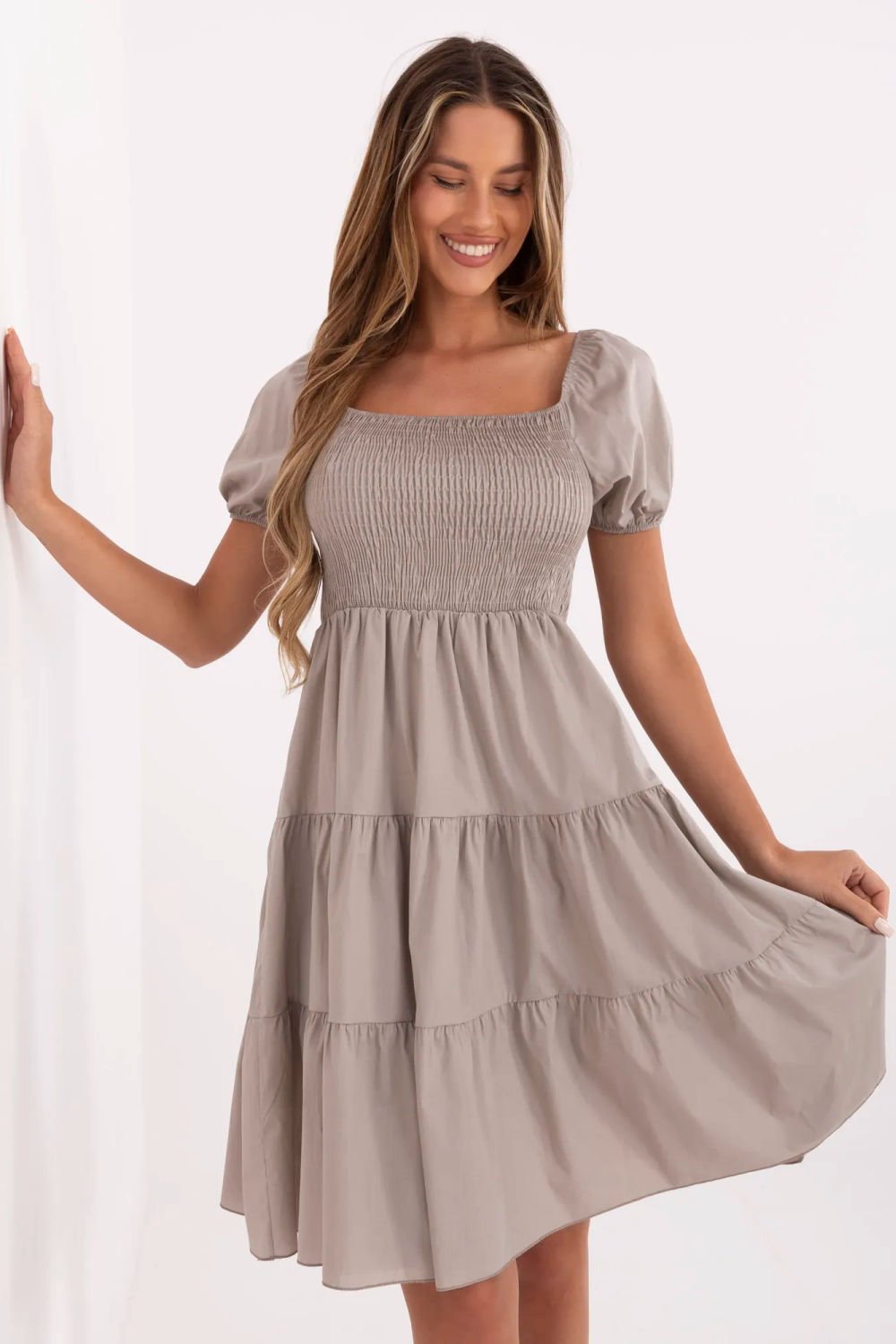 Image of Robe de jour beige