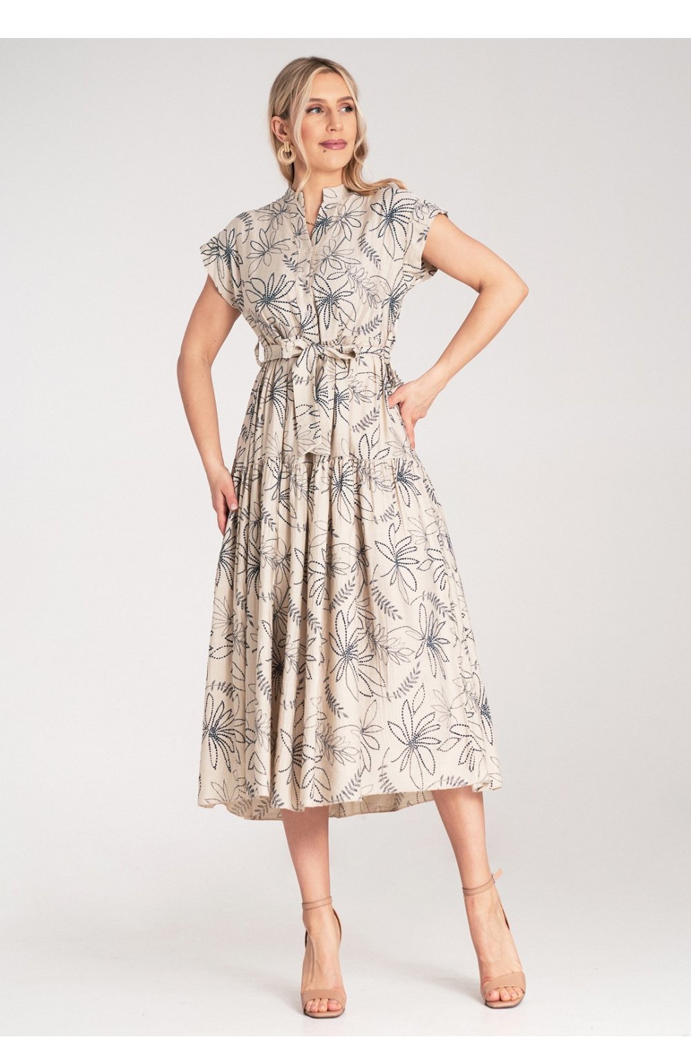 Image of Robe de jour beige