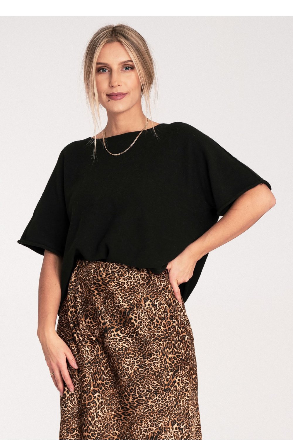 Image of Blouse chauve-souris noir