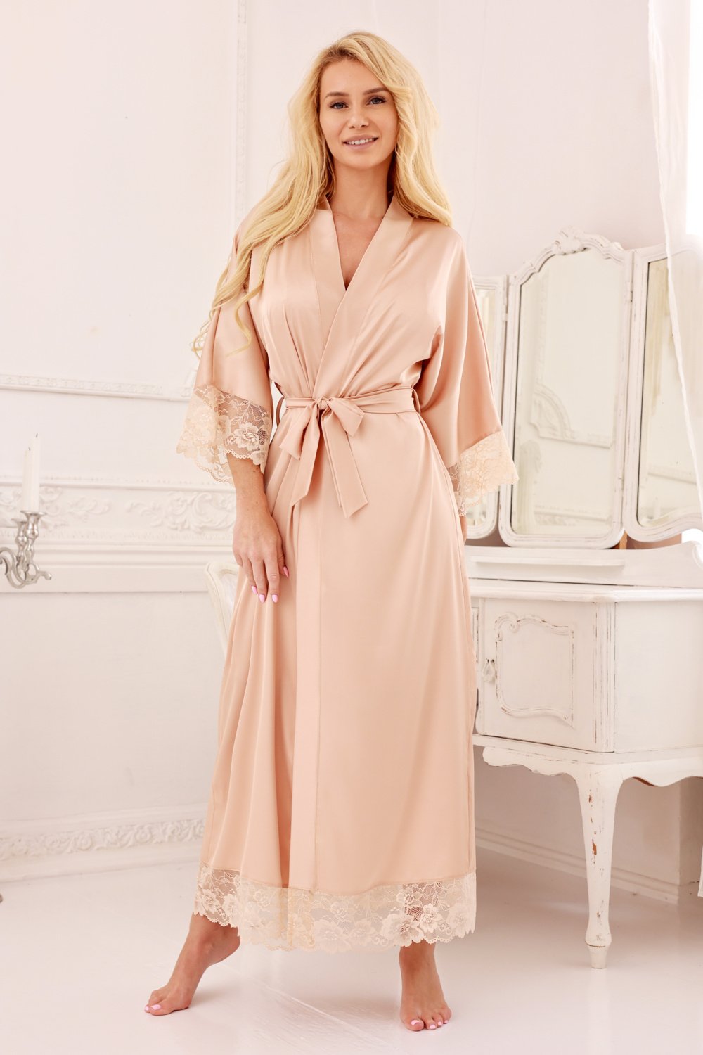 Image of Peignoir beige