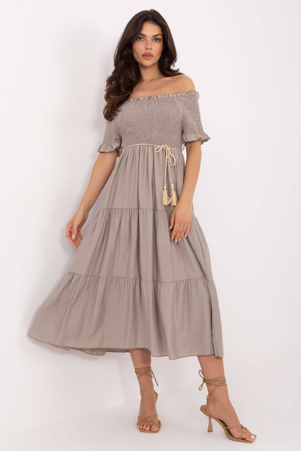 Image of Robe de jour beige