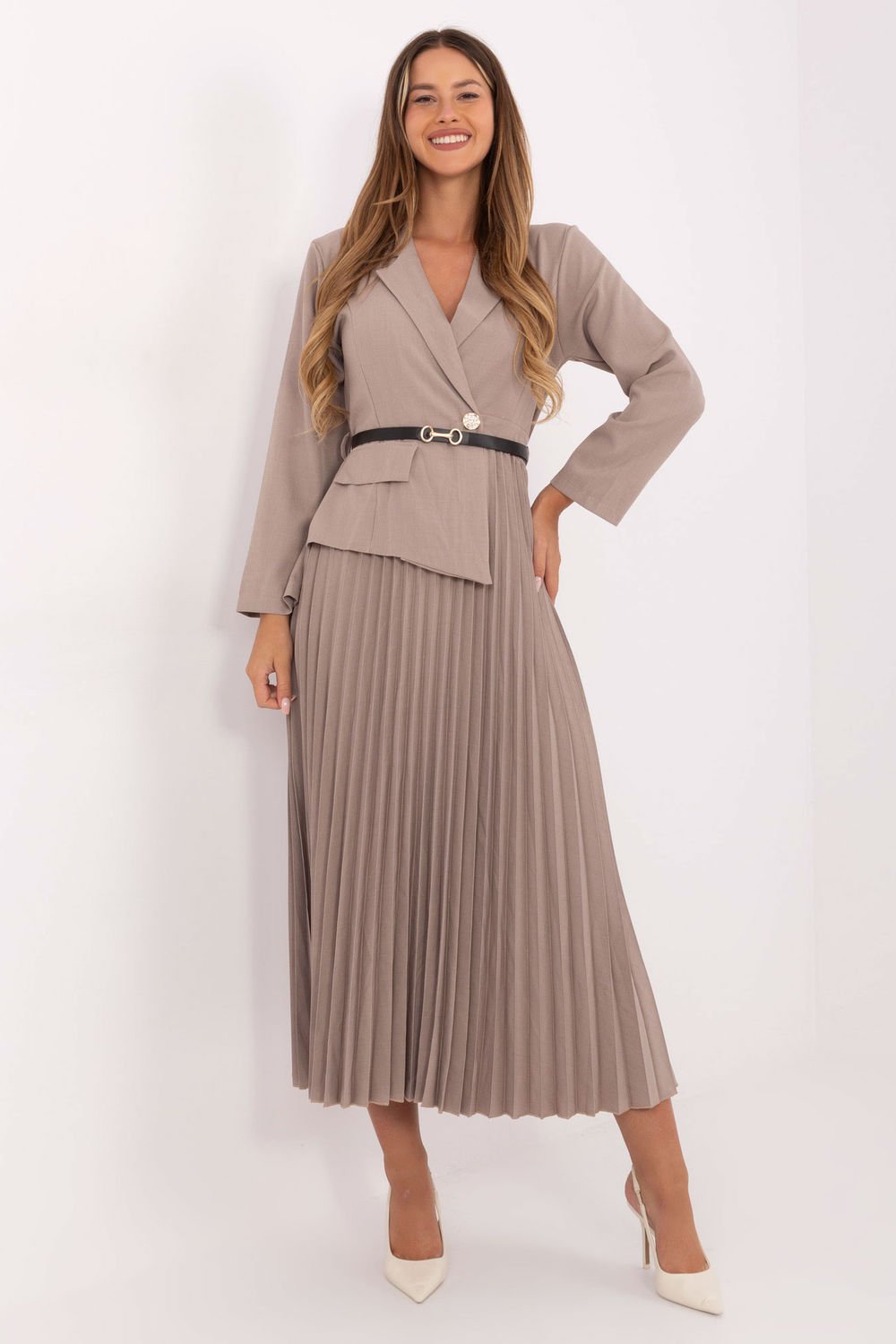 Image of Robe de jour beige