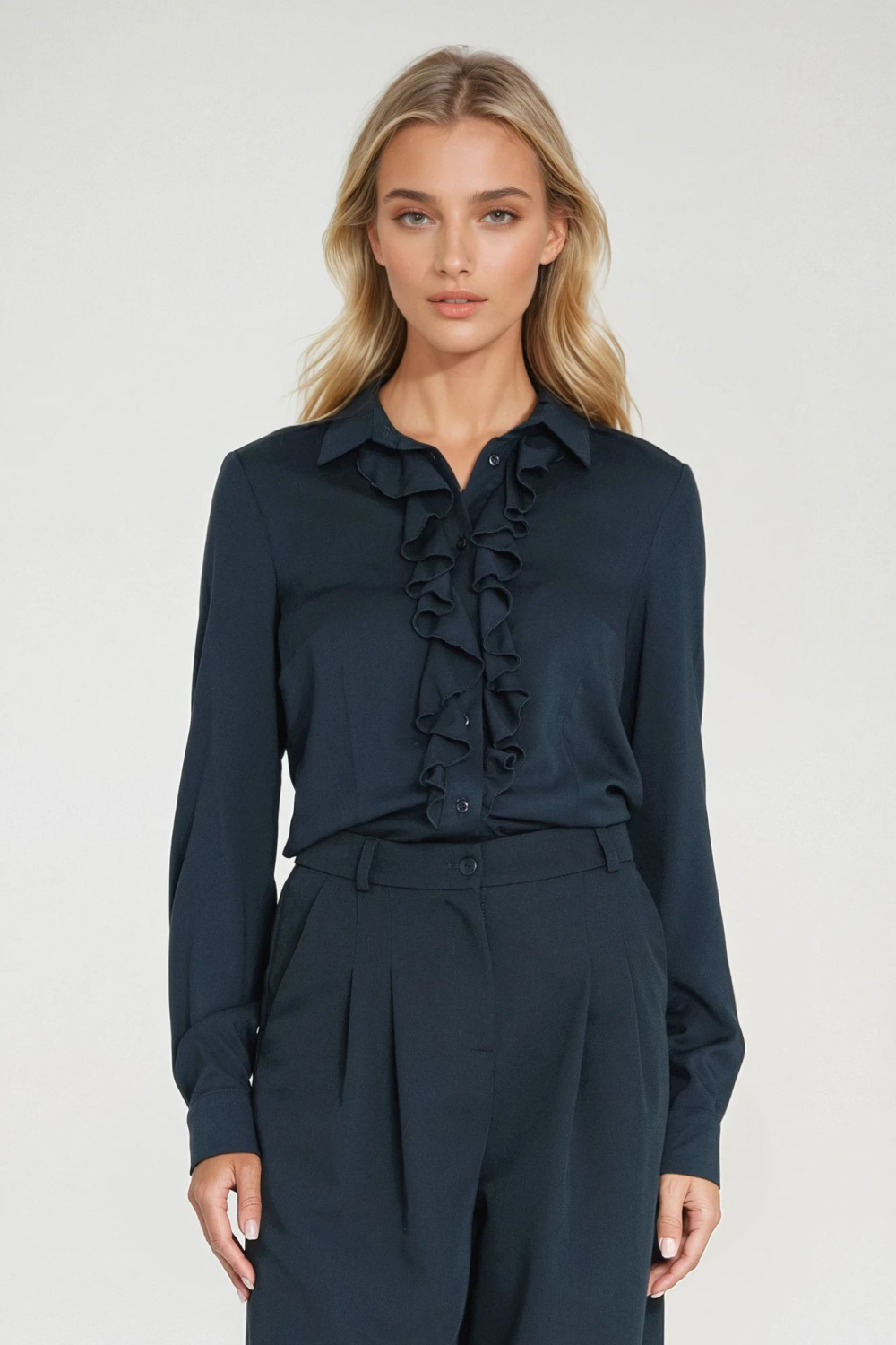 Image of Chemise manche longue bleue marine