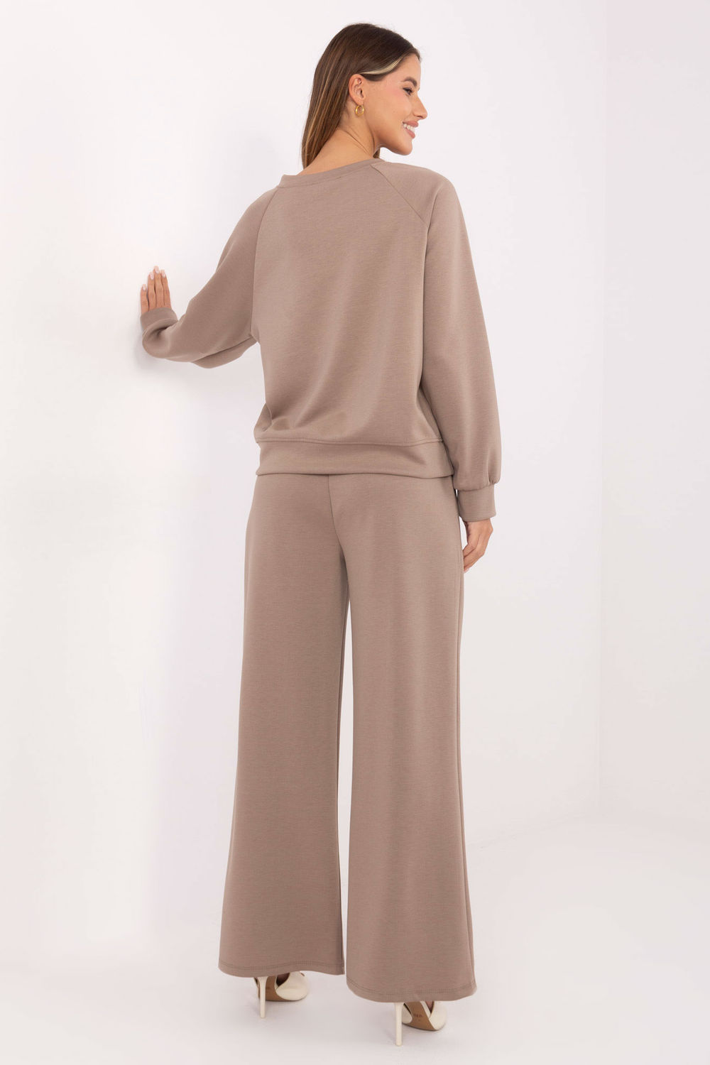 Product image of Ensemble beige