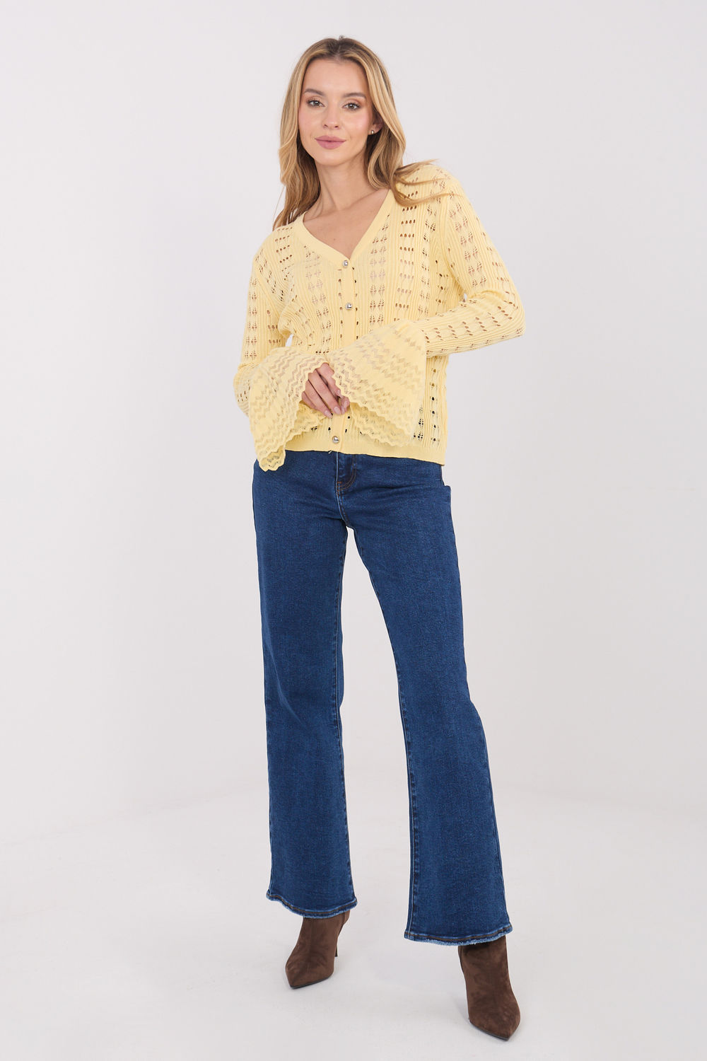 Image of Cardigan jaune