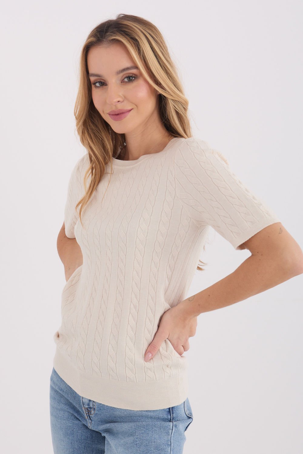 Image of Pull à manches courtes beige