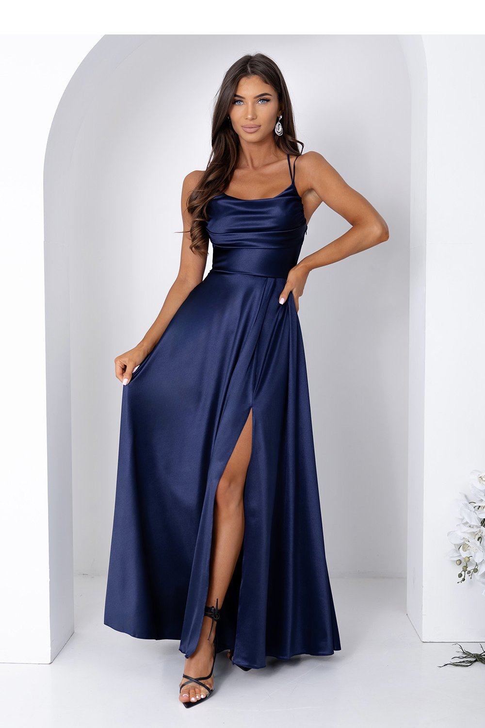 Image of Robe longue bleue marine
