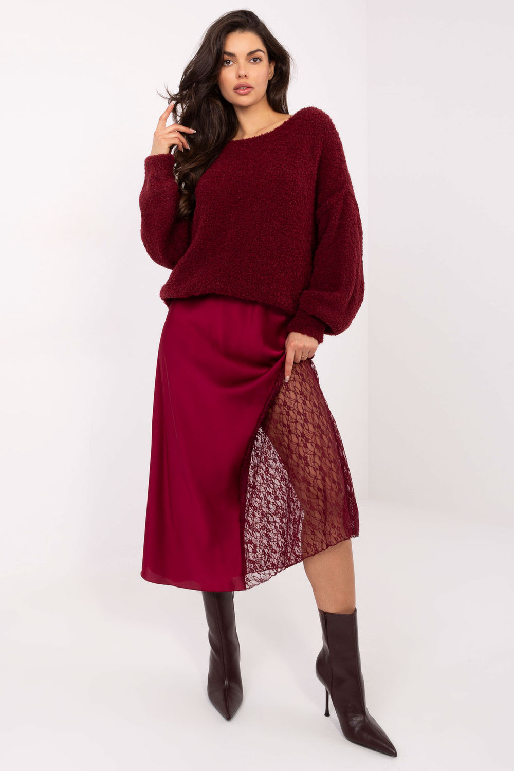 Image of Jupe en dentelle rouge