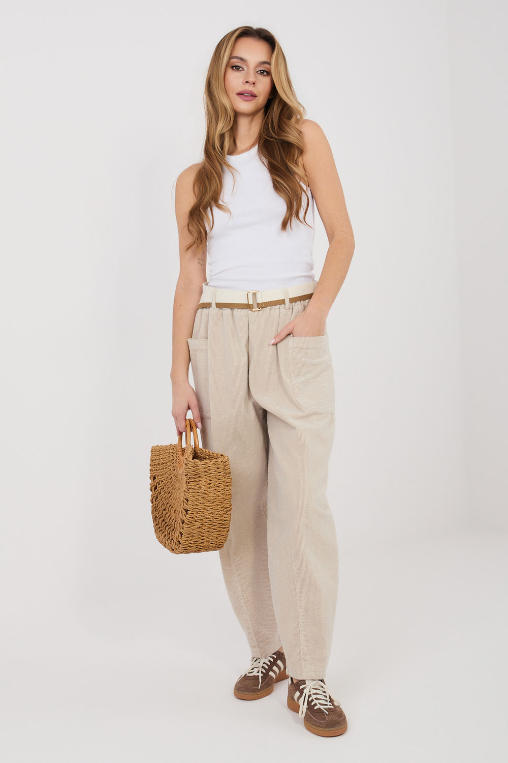 Image of Pantalon en velours côtelé beige