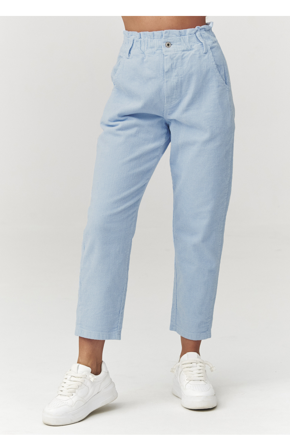 Image of Pantalon en velours côtelé bleu
