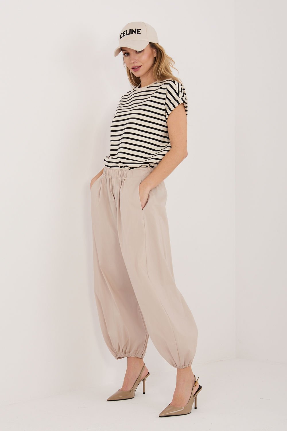 Image of Pantalon femme beige