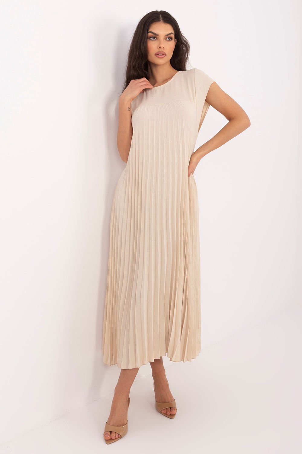 Image of Robe de jour beige