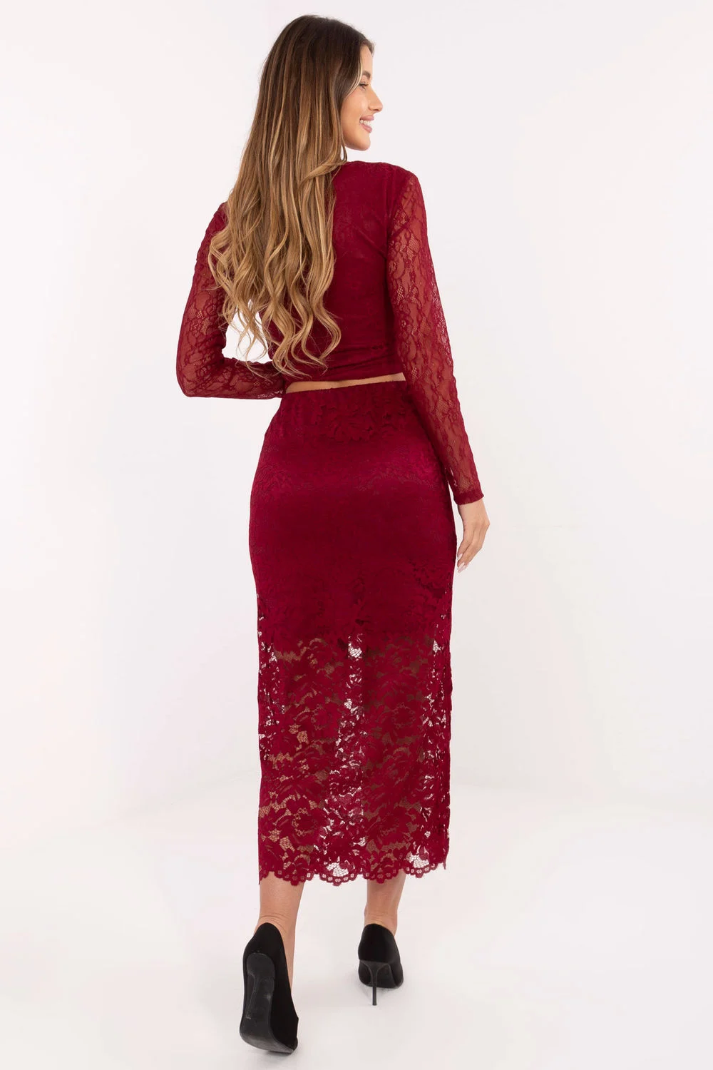 Jupe en dentelle rouge – Image 3