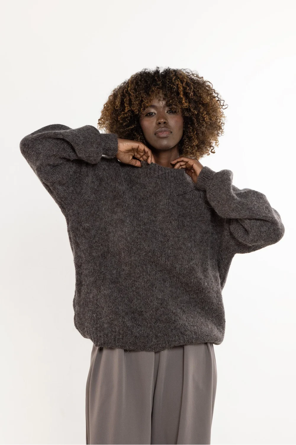 Chandail brun – Image 3