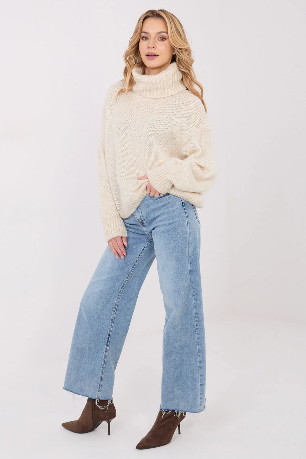 Col roulé beige – Image 2