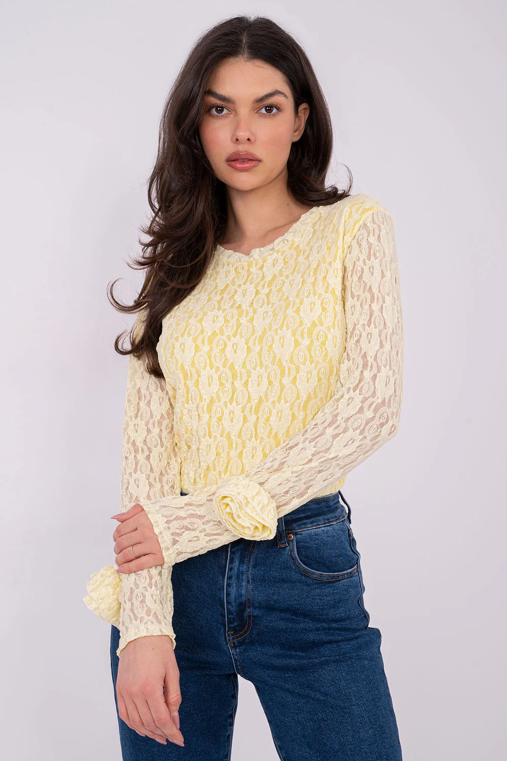 Blouse en dentelle jaune
