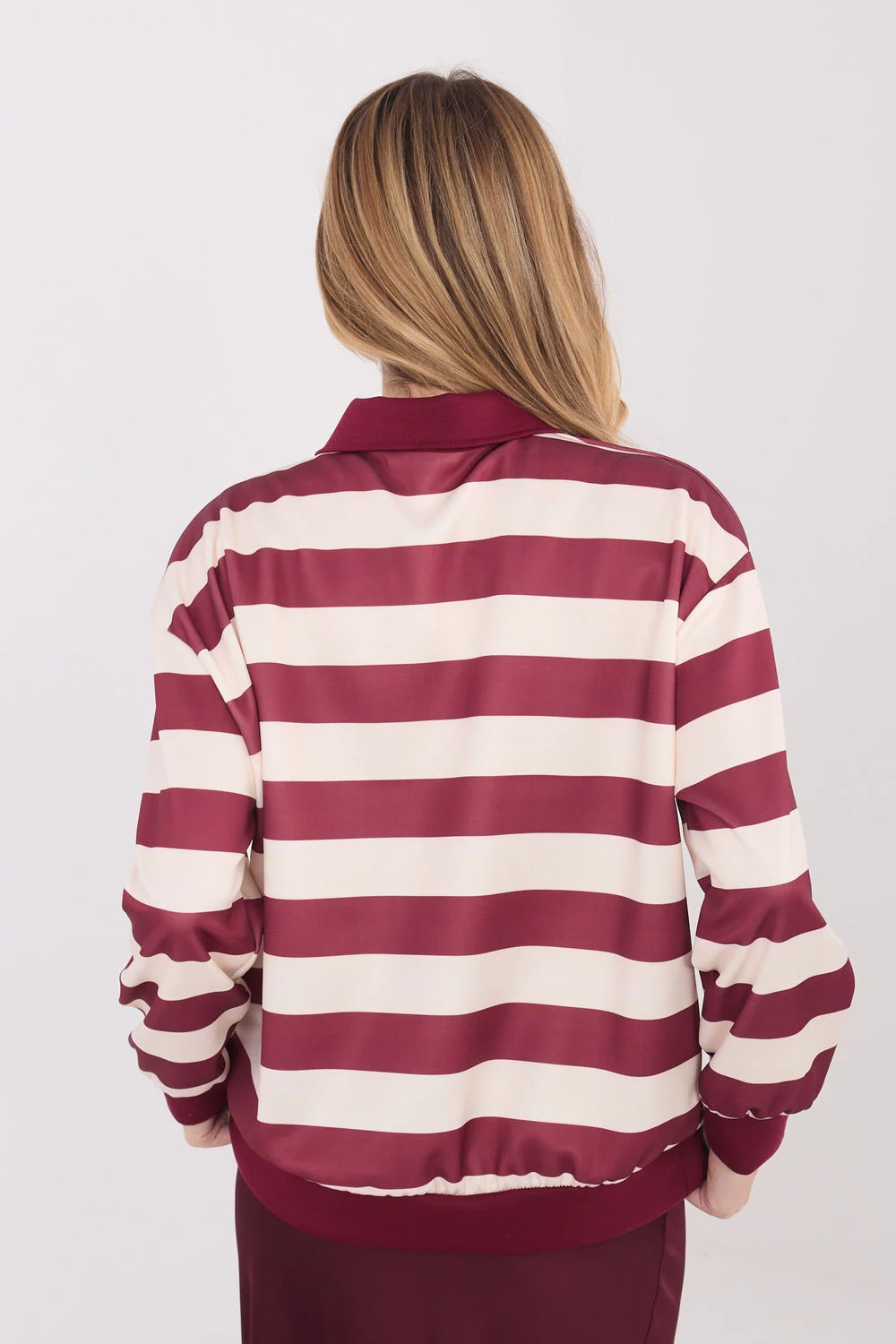 Sweatshirt rouge – Image 2