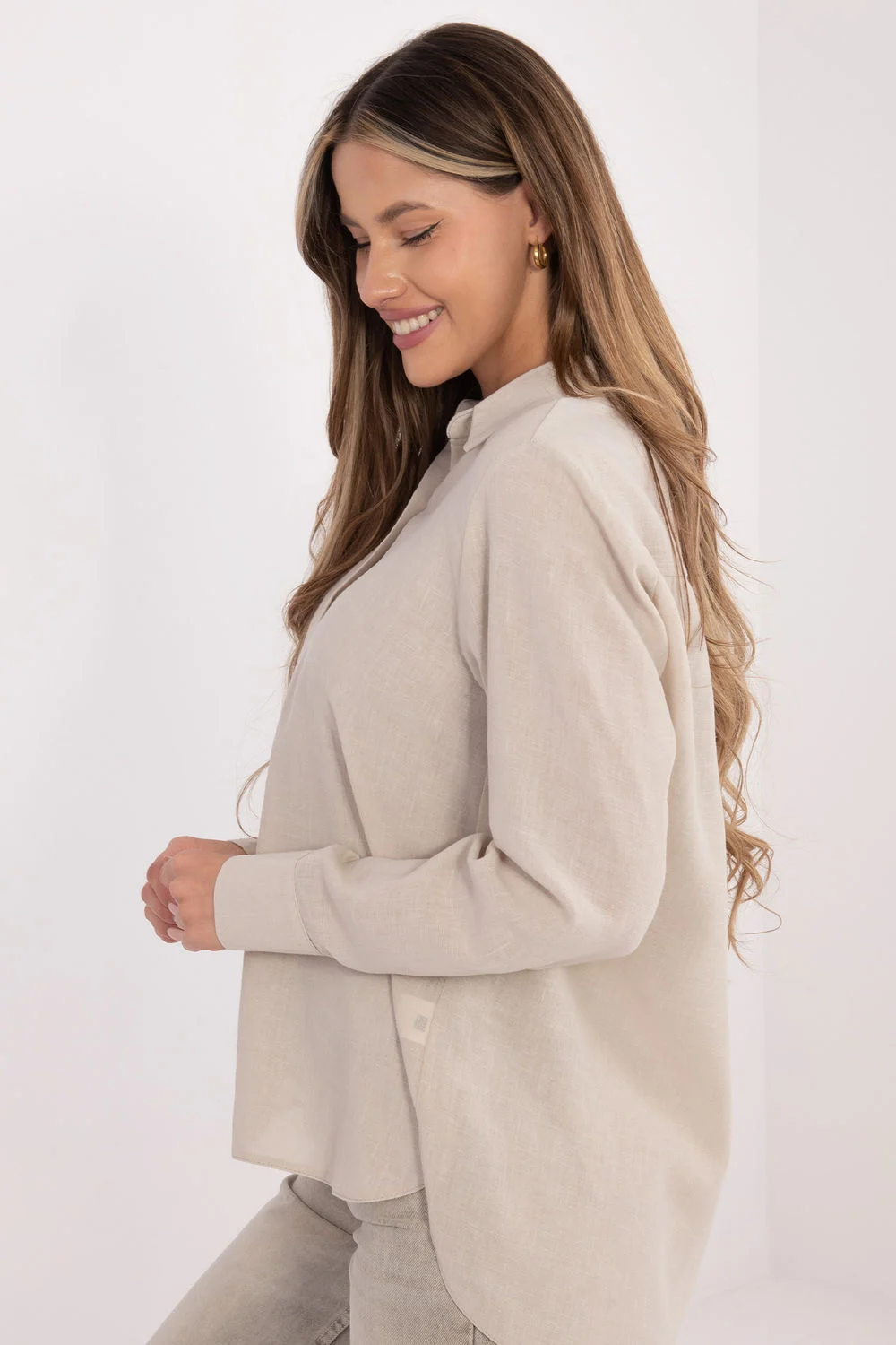 Chemise manche longue beige – Image 2