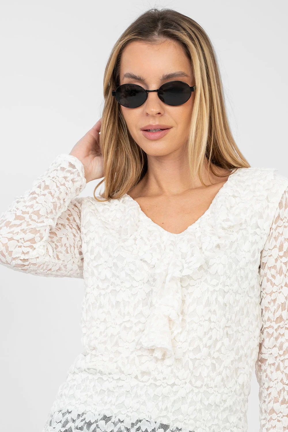 Blouse en dentelle beige – Image 4