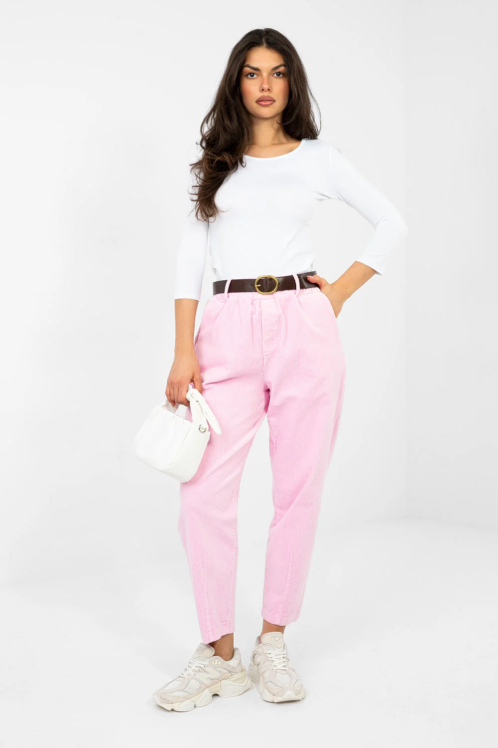 Pantalon en velours côtelé rose