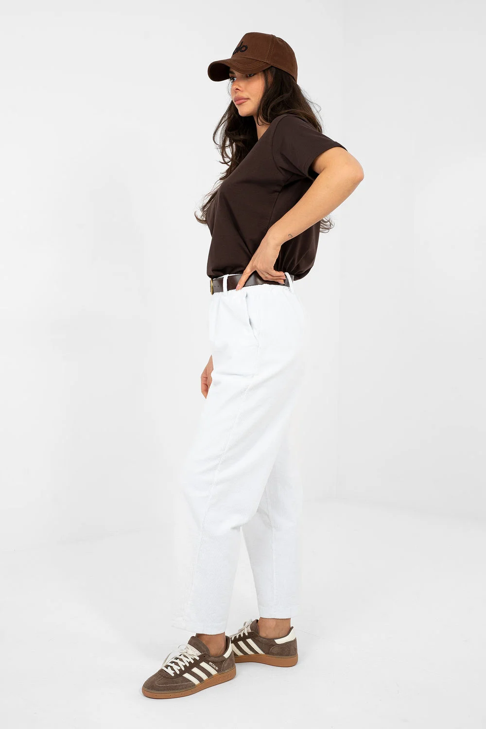 Pantalon en velours côtelé blanc – Image 3