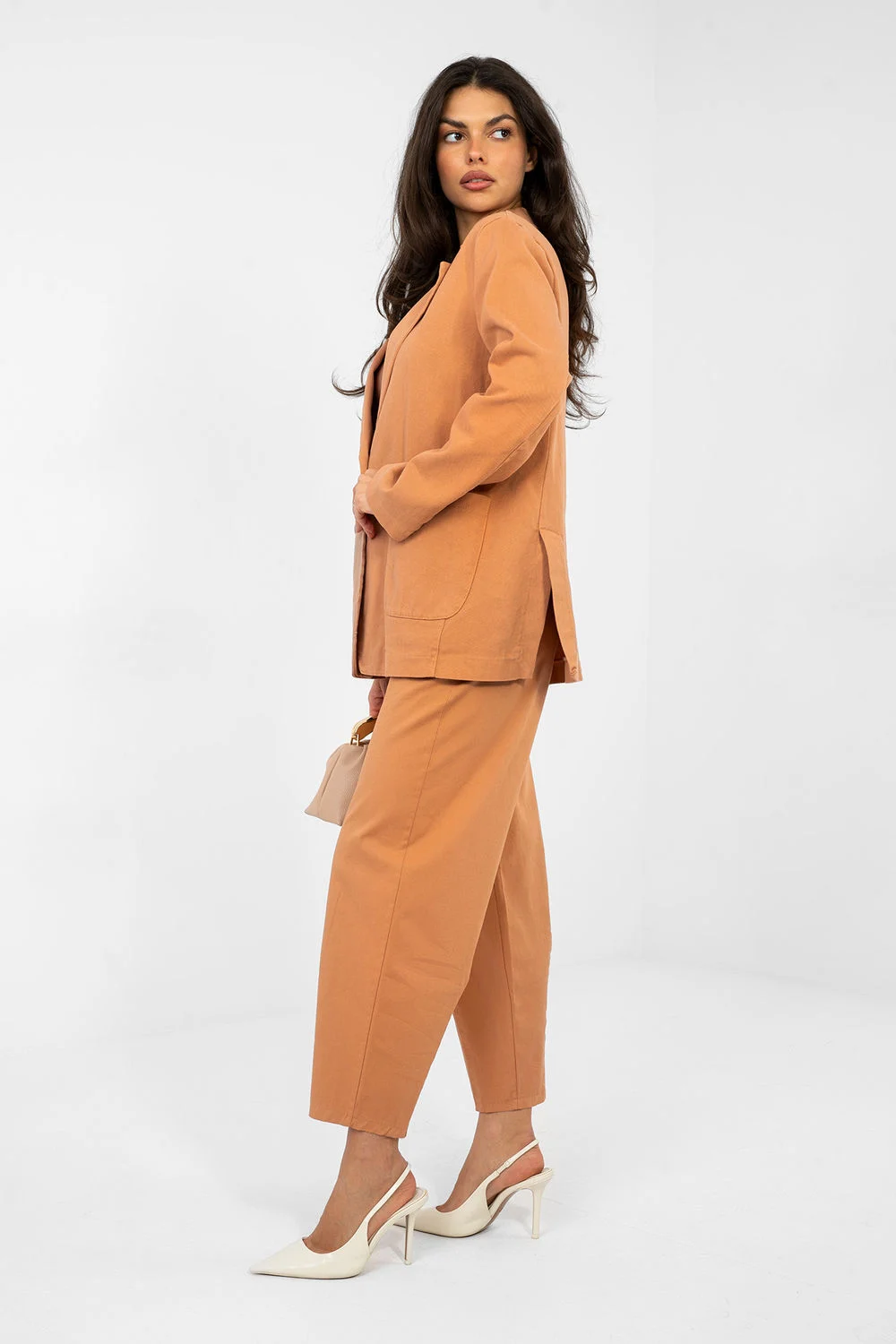 Pantalon femme orange – Image 2