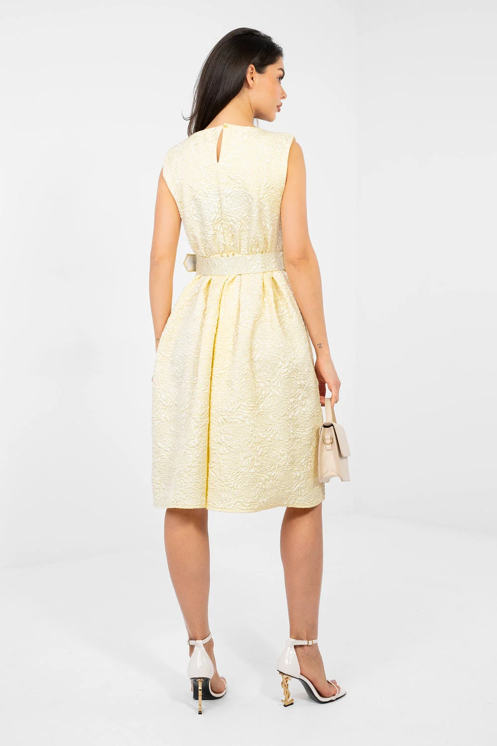 Robe de cocktail jaune – Image 3