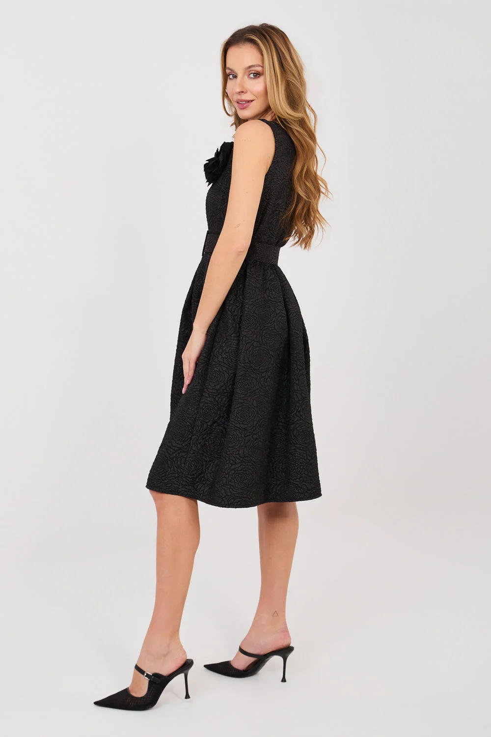 Robe de cocktail noire – Image 2