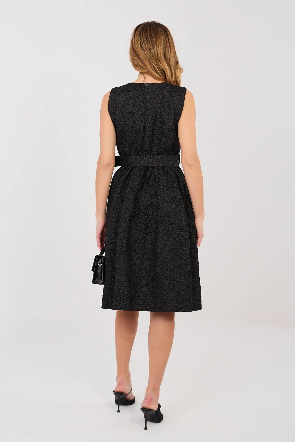 Robe de cocktail noire – Image 3