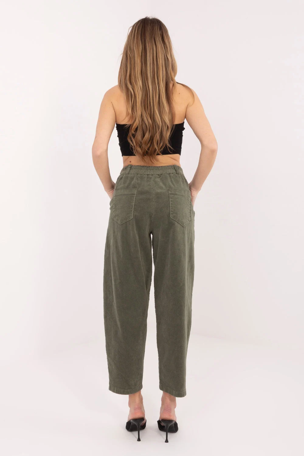 Pantalon en velours côtelé vert – Image 2