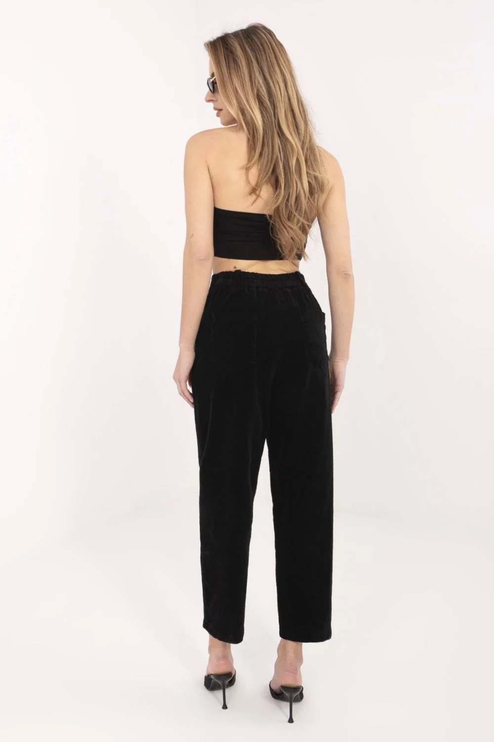 Pantalon en velours côtelé noir – Image 3