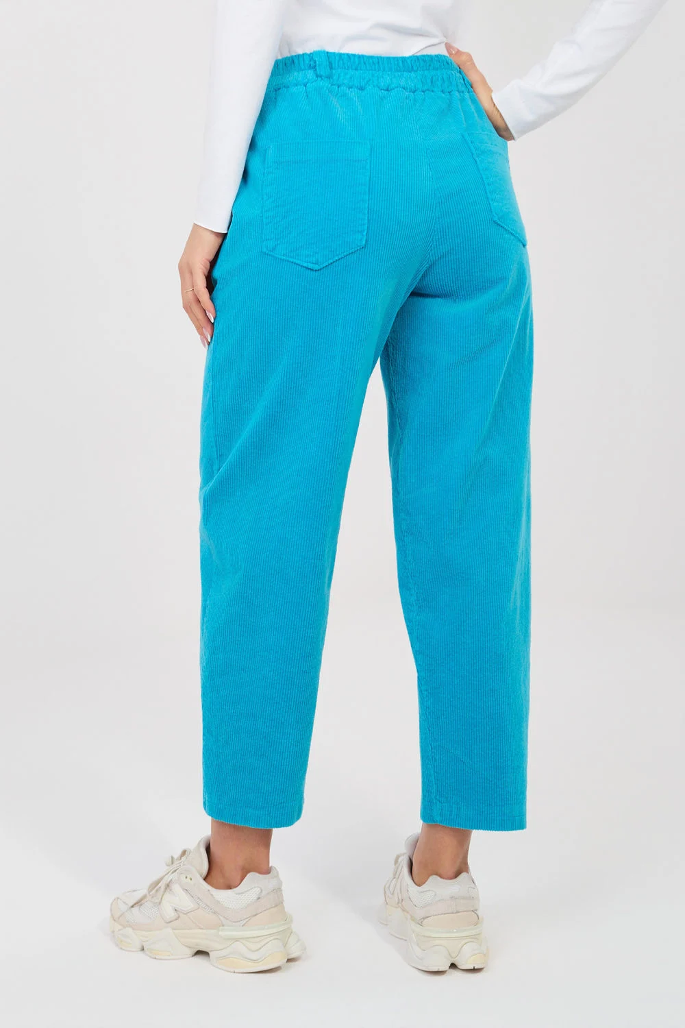 Pantalon en velours côtelé bleu – Image 3