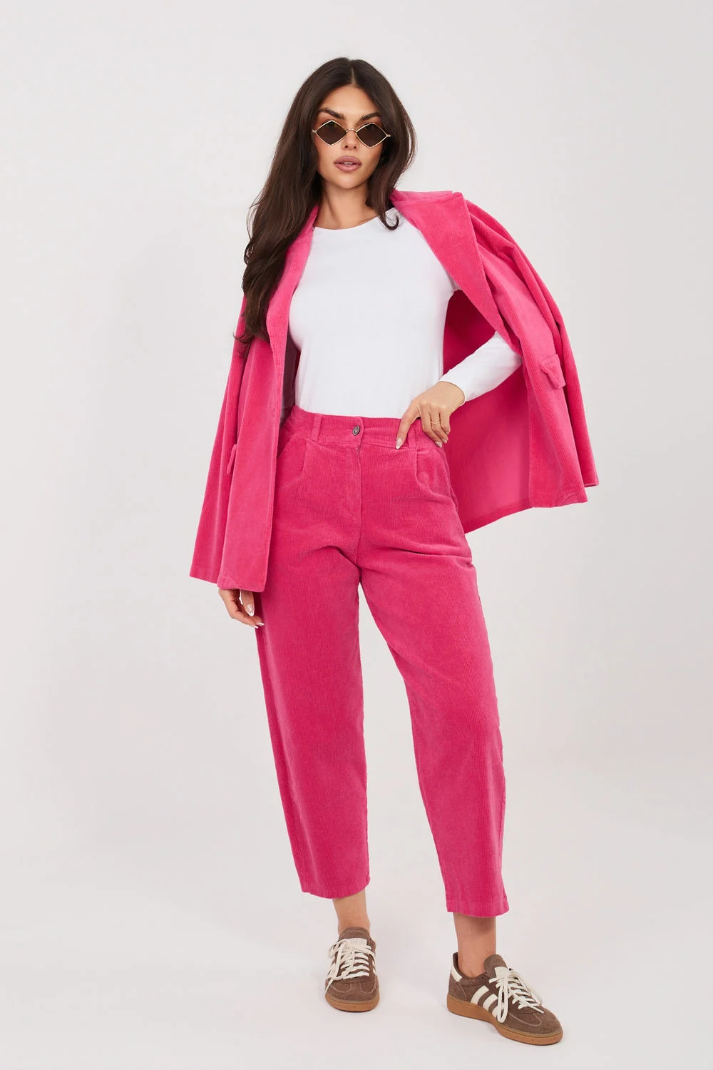 Pantalon en velours côtelé rose