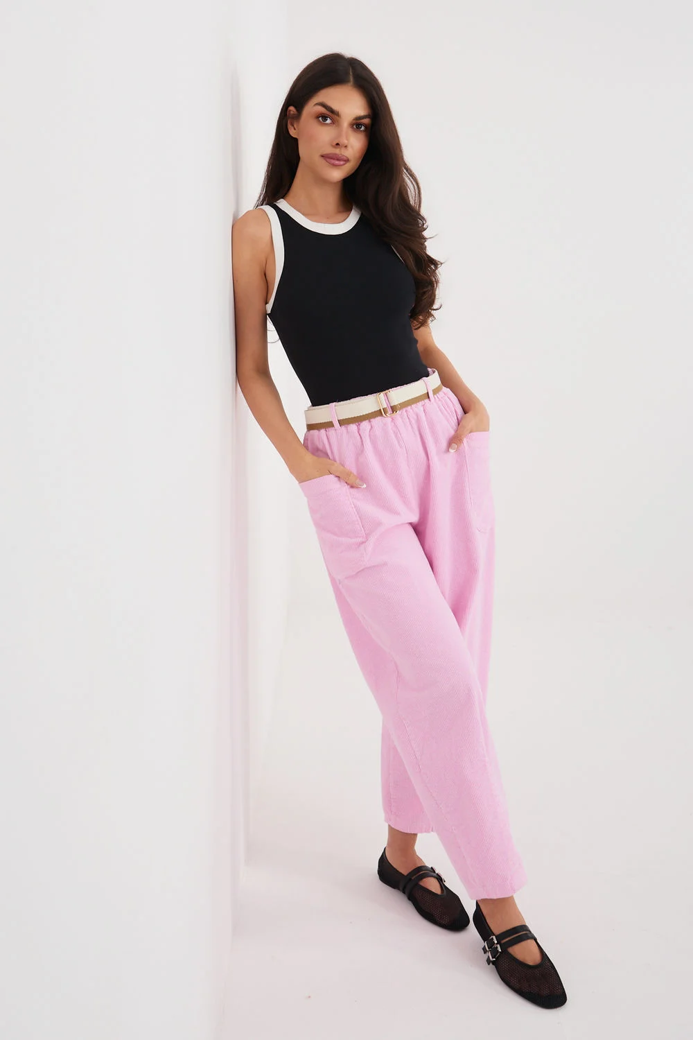 Pantalon en velours côtelé rose