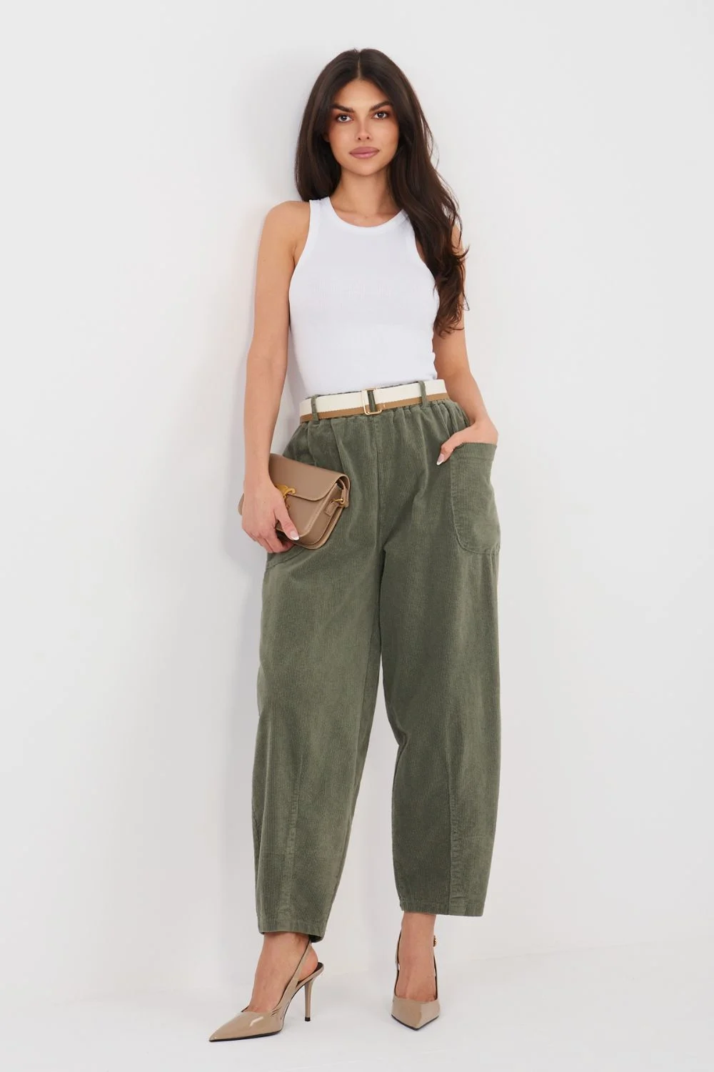 Pantalon en velours côtelé vert – Image 3