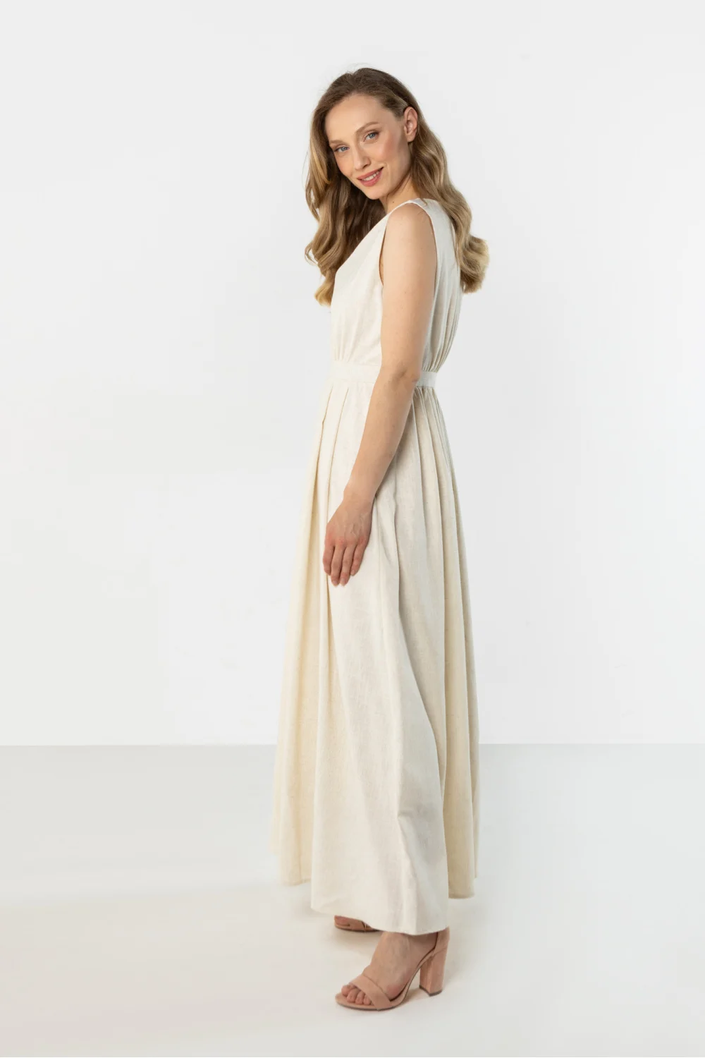 Robe de jour beige – Image 2