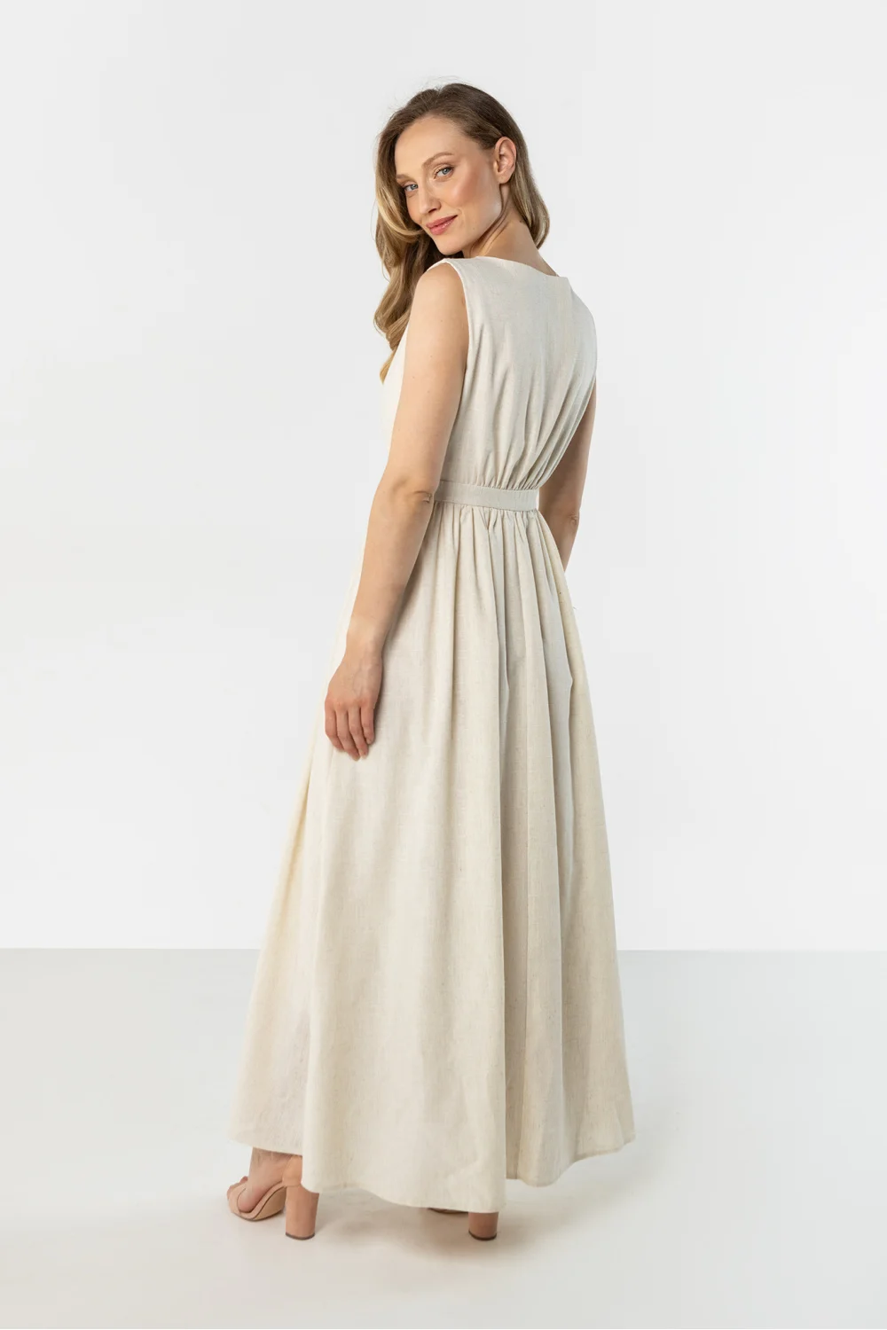 Robe de jour beige – Image 3