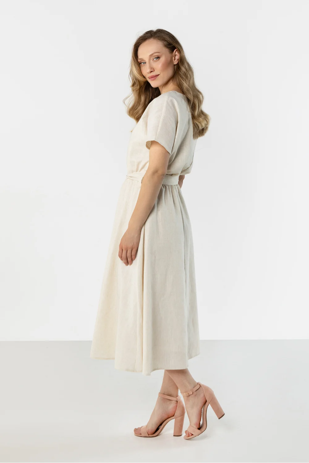 Robe de jour beige – Image 2