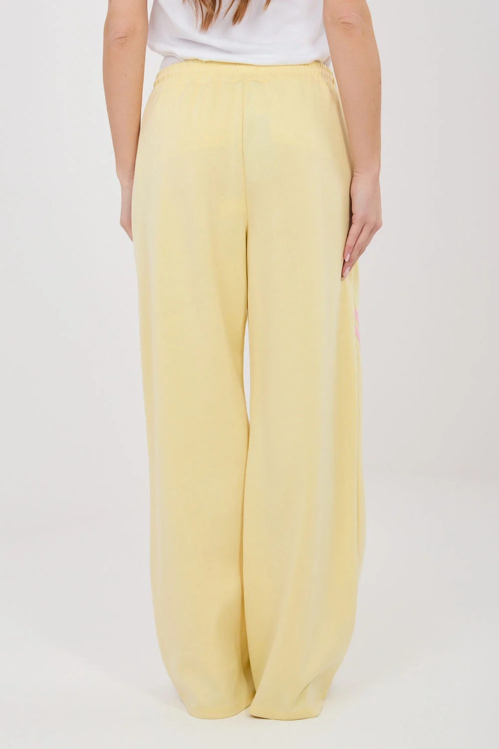 Jogging jaune – Image 3