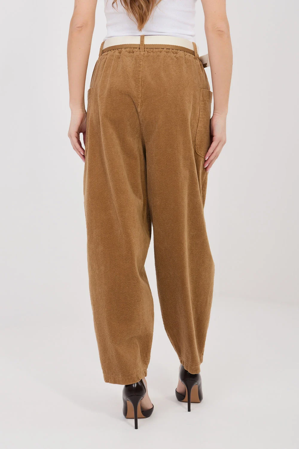 Pantalon en velours côtelé brun – Image 3