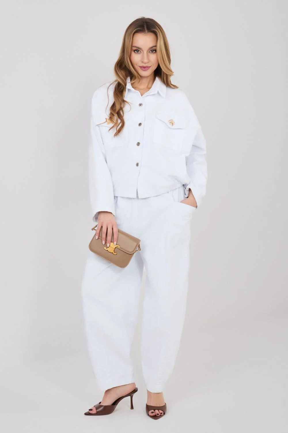 Pantalon en velours côtelé blanc – Image 3