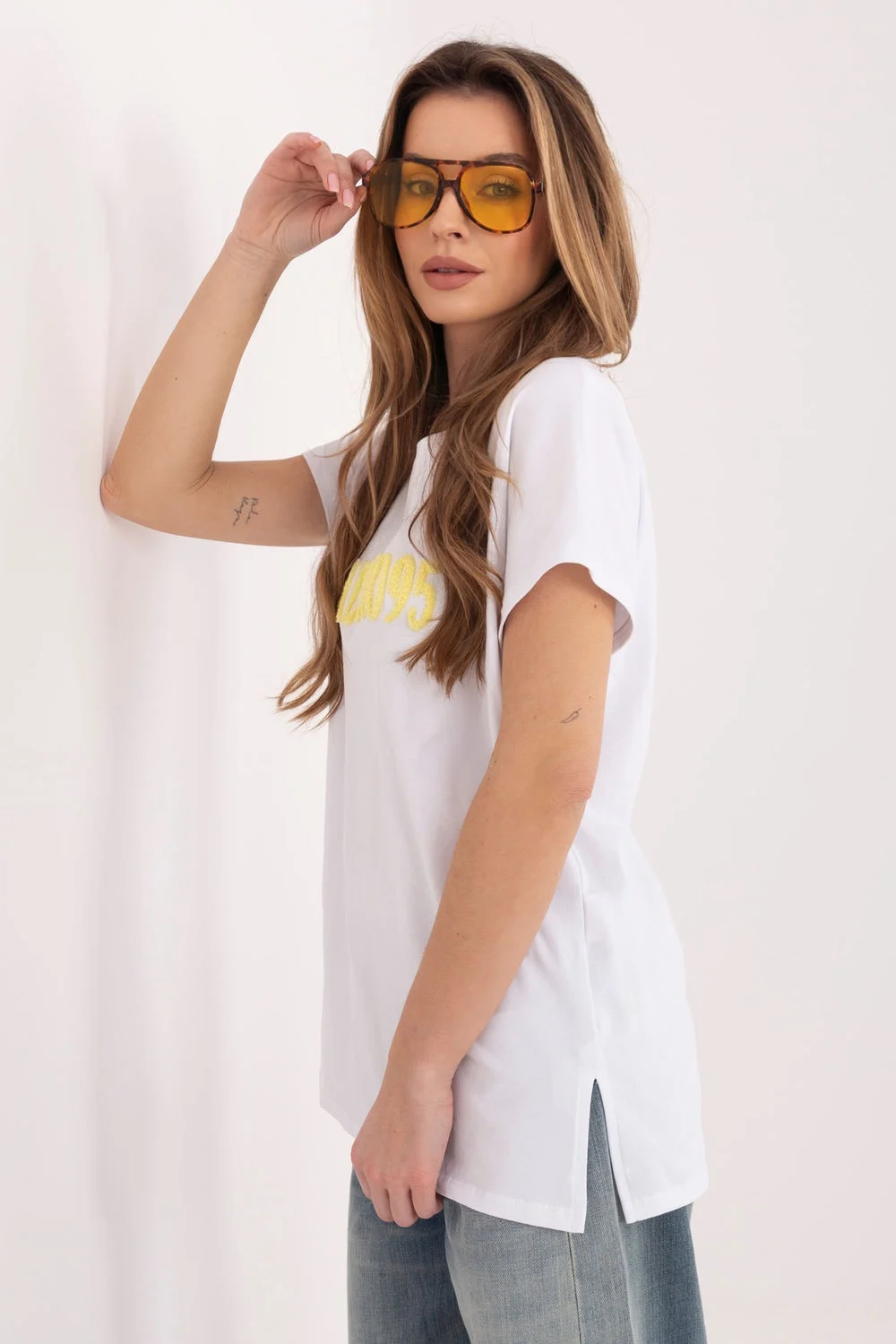 T-shirt jaune – Image 4