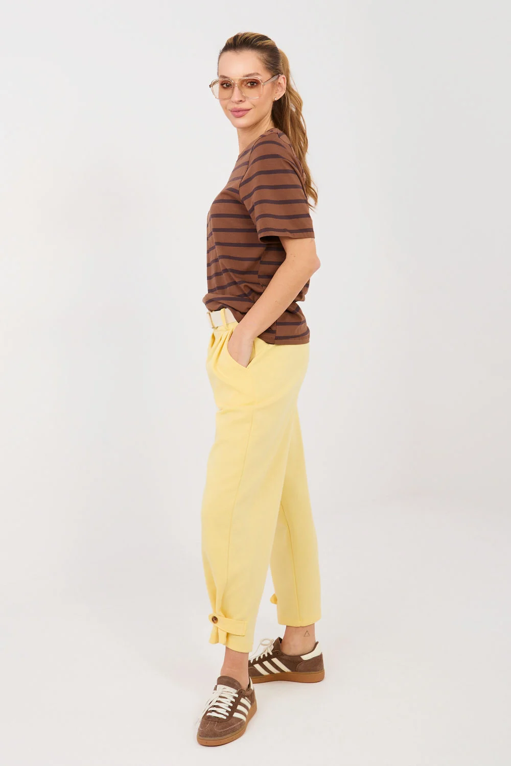 Jogging jaune – Image 2