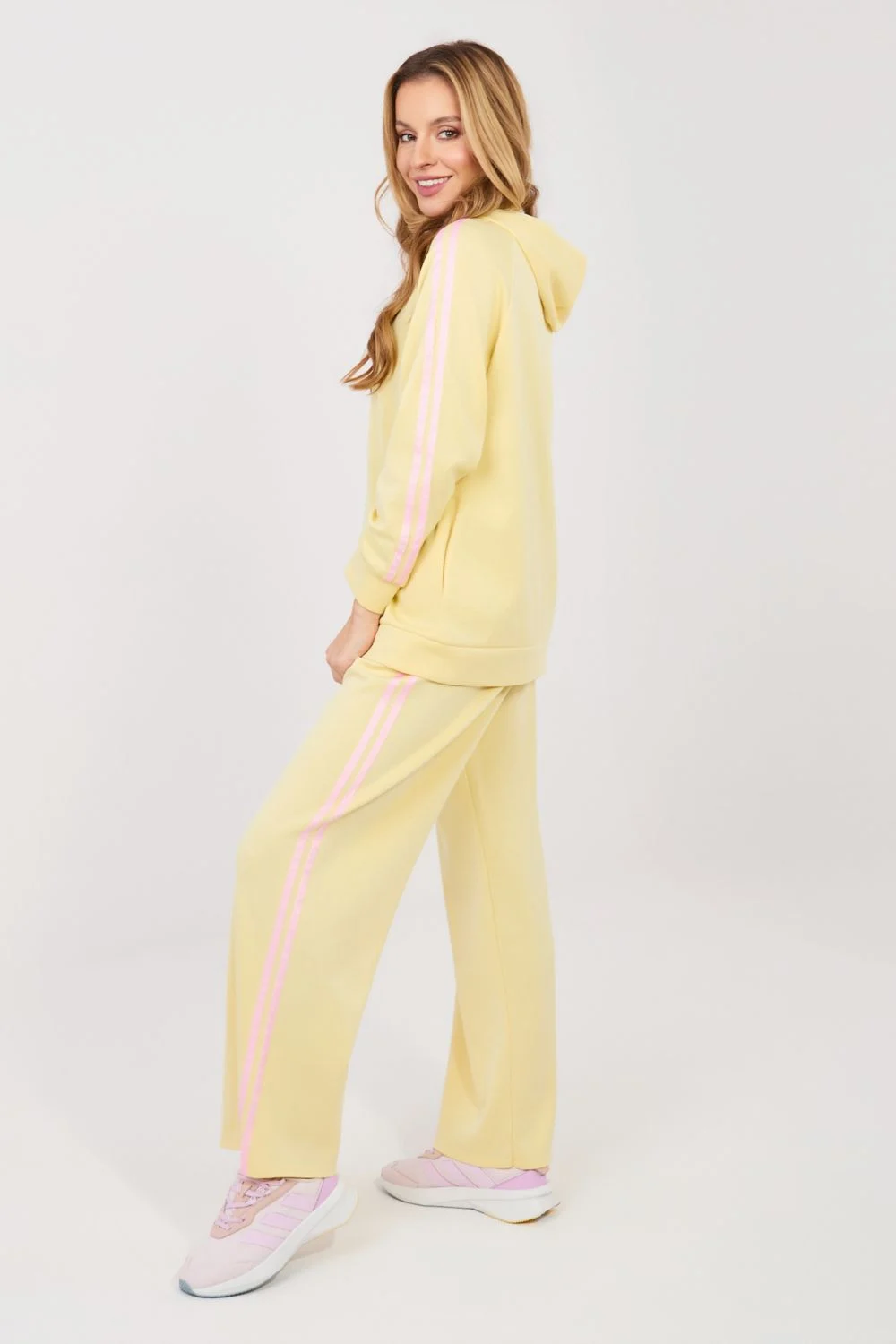 Ensemble jaune – Image 3