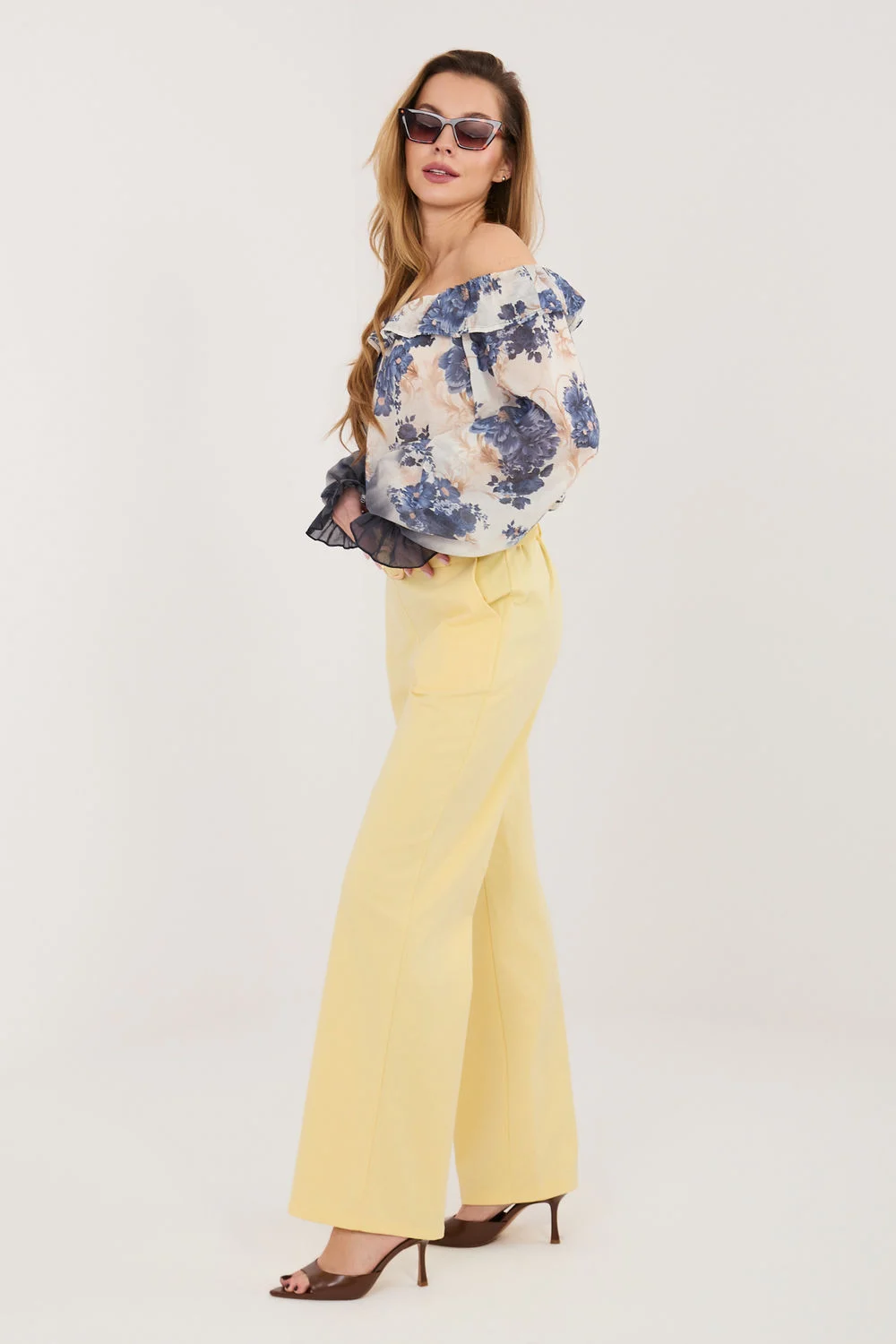 Pantalon femme jaune – Image 2